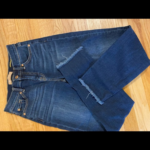 ‼️SOLD‼️ - Picture 2 of 6